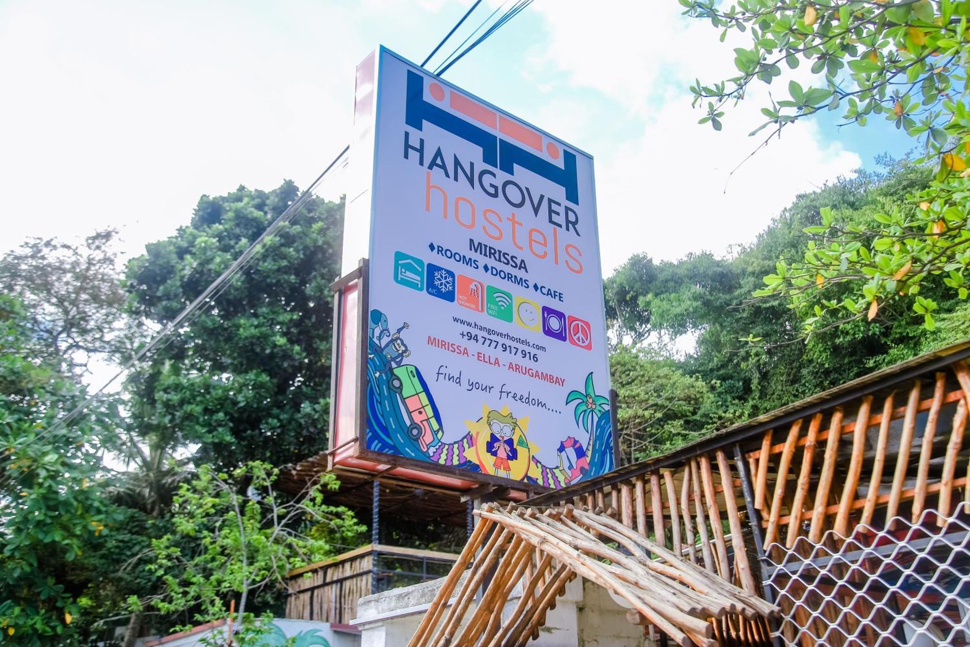 Hangover Hostels Mirissa Exterior photo